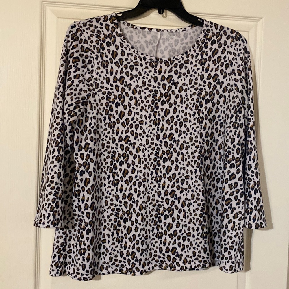 Leopard top